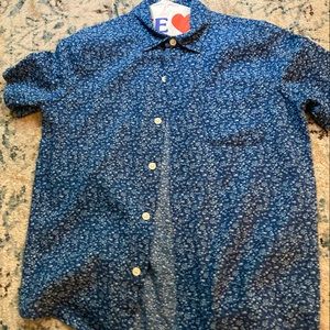 Shirt sleeved button down.